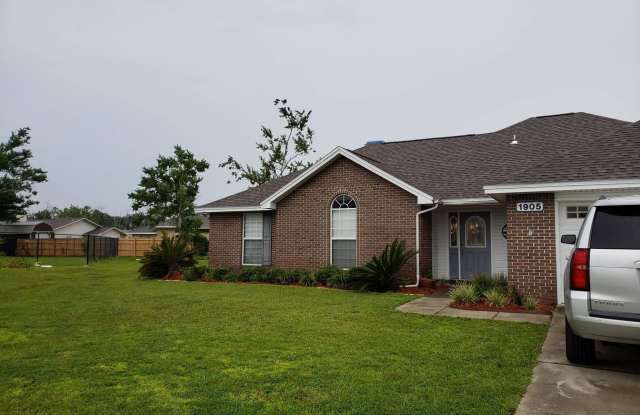 1905 Rhett Place - 1905 Rhett Place, Lynn Haven, FL 32444