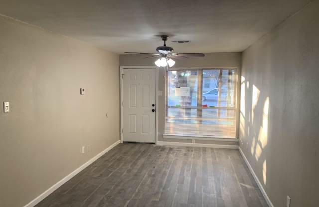 718 Royal Crest Drive Gallery 2