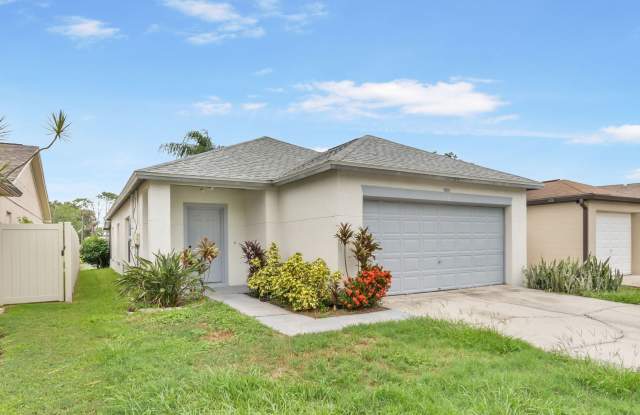 Charming 3-Bedroom Home with Pond View and Prime Location photos photos