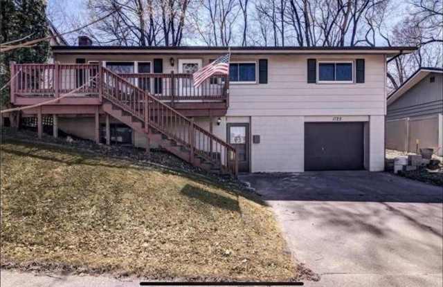 $1,750| 3BD 2BA| 1125 Barland Street| Available 08/01/2025! photos photos