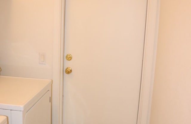 East Side 3 Bed 2 Bath Energy Efficient Pulte Home - 9565 East Evita Lane, Tucson, AZ 85748