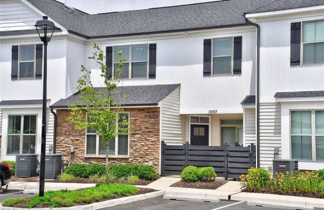 1007 Kathy Ann Way W photos photos