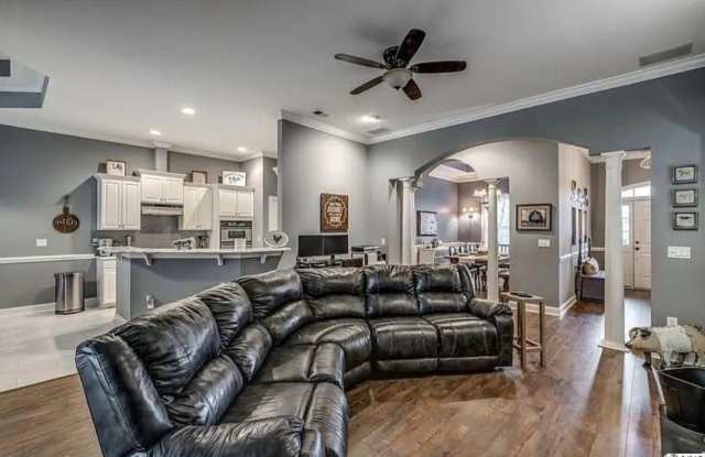 2314 Clandon Dr. Gallery 2