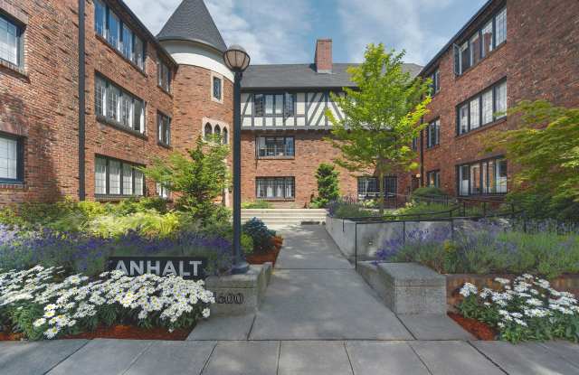 Anhalt Apartments Gallery 1
