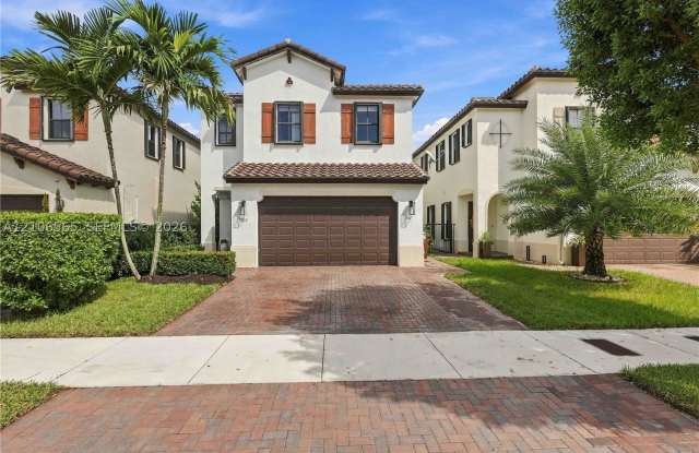 9805 W 34th Ct Gallery 2
