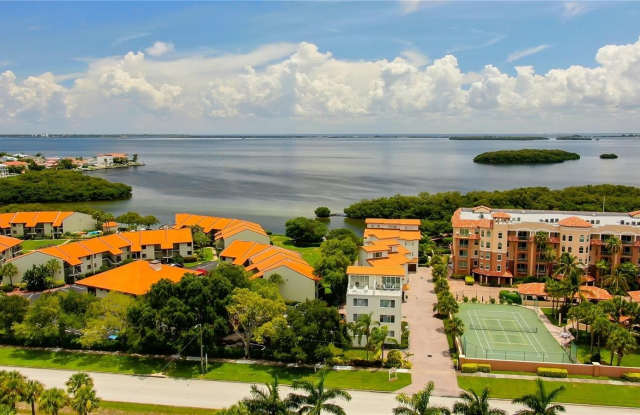 1575 PINELLAS BAYWAY Way S Gallery 1