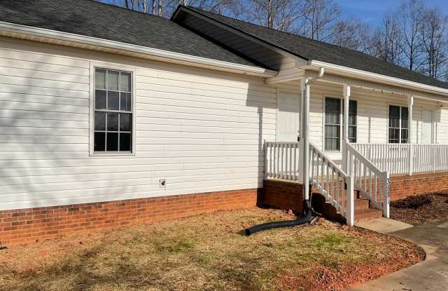 2 Bedroom, 2 Baths Duplex Apartment for Rent with Unfinished Basement photos photos