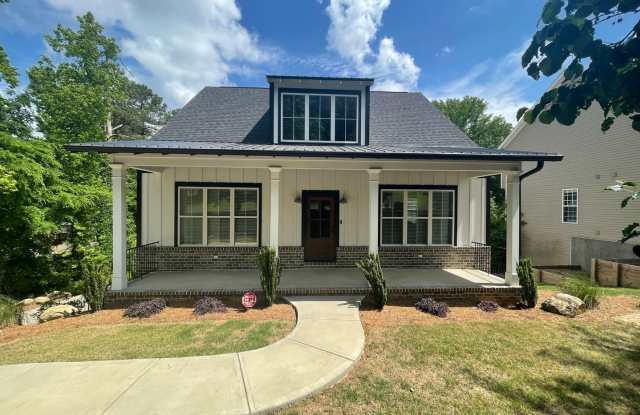 Amazing 5 Bedroom Craftsman-Style Home in Martinez! MOVE IN SPECIAL! photos photos