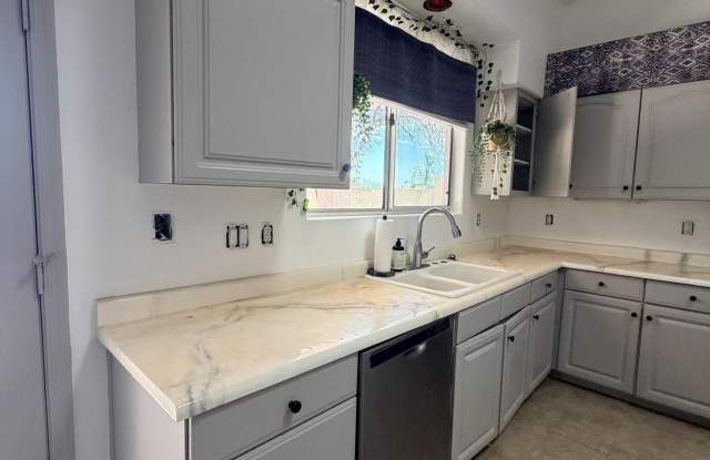 5215 W TONOPAH Drive Gallery 2
