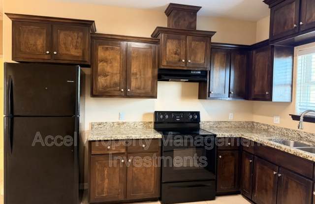 2600 E Garfield Gallery 4