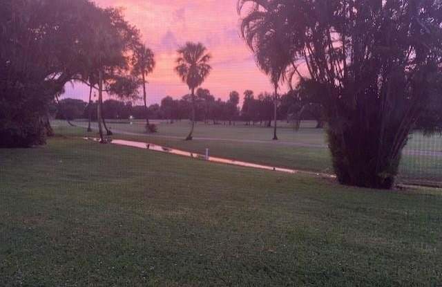 3980 Oaks Clubhouse Drive Gallery 2