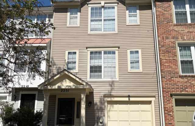 Coming Soon! Beautiful Townhome in Seven Oaks! photos photos