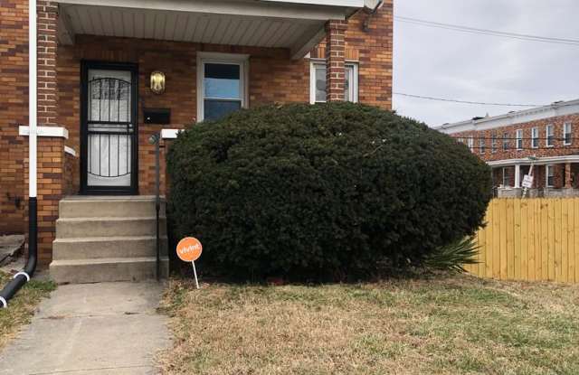 3 Bedroom 2 Bathroom recently renovated townhouse in Baltimore Voucher Approved photos photos