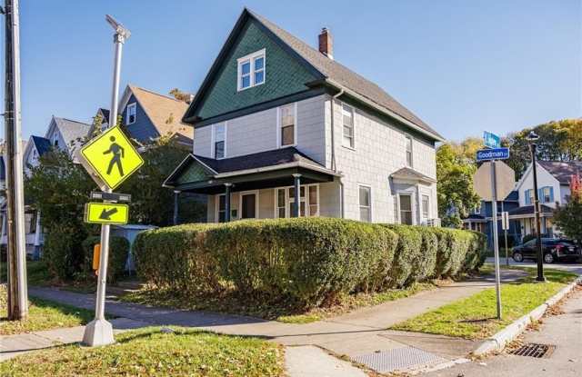 890 S Goodman Street photos photos