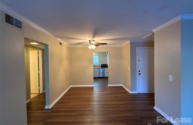 3240 Heathstead Place Gallery 4