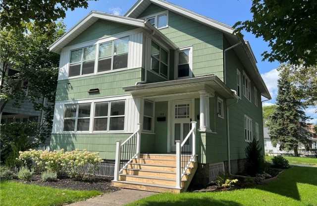 215 Woodstock Road - 215 Woodstock Road, Rochester, NY 14609