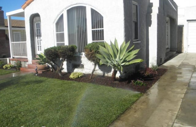 2828 Lincoln Avenue - 2828 Lincoln Avenue, San Diego, CA 92104