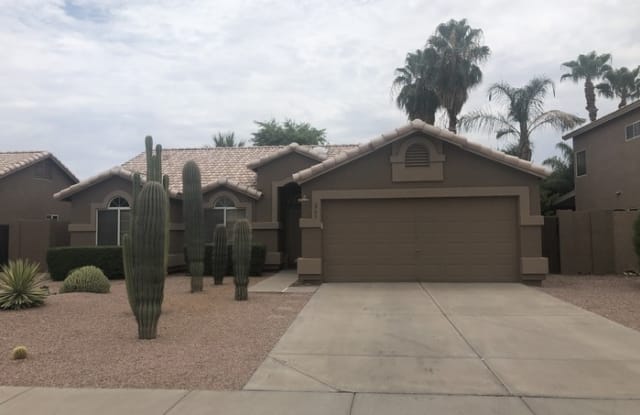 261 West Windsor Drive - 261 West Windsor Drive, Gilbert, AZ 85233