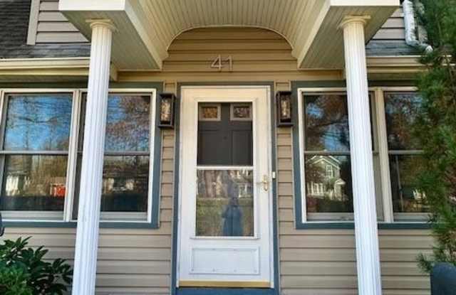 41 Plainfield Avenue Gallery 4