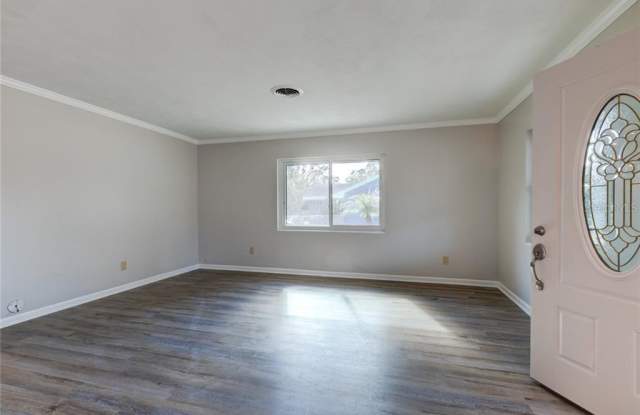 529 WOODSON AVENUE Gallery 3