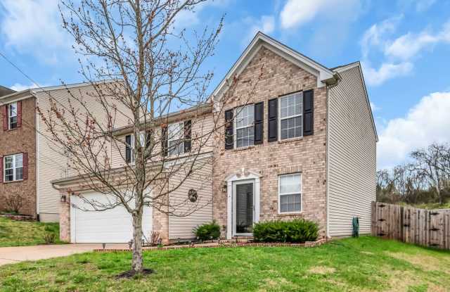 3 Bed 2.5 Bath, Single Family Home located on a quiet street! 1700 Sqft. Gallery 3