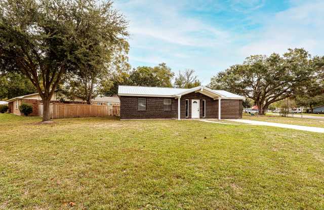 Super Cute Rental House! Gallery 3
