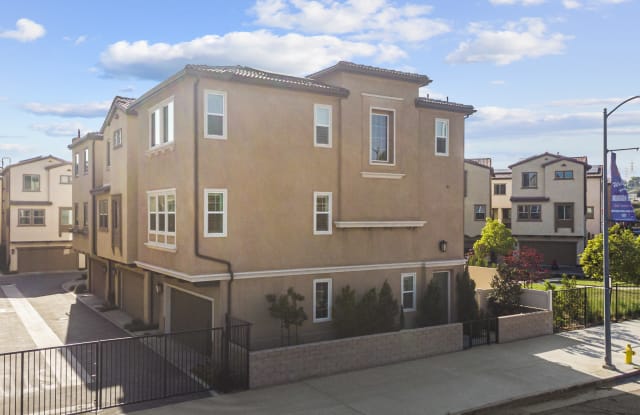 15425 Encanto Way - 15425 Encanto Drive, Los Angeles, CA 91403