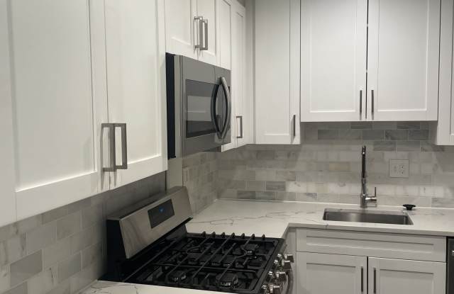 1935 Addison Road South - 1 photos photos