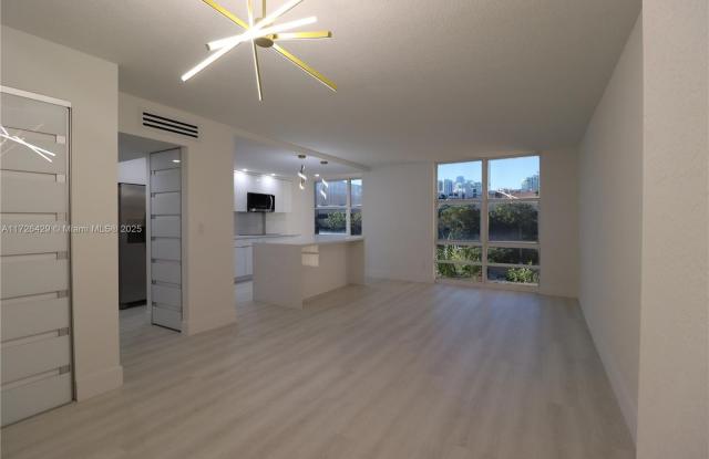 210 172nd St photos photos