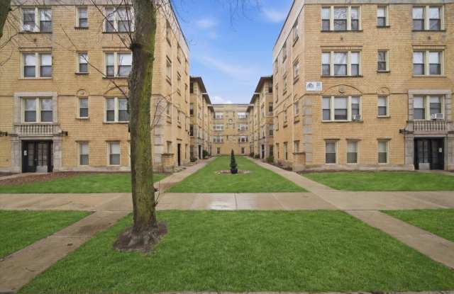 7520 N Seeley photos photos