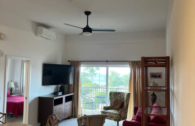 Furnished Top-Floor 3-Bedroom Condo at Kalama Kai Gallery 3