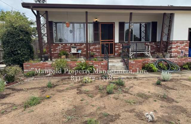Fully Updated 3-Bedroom Home with Spacious Yard and Modern Features in Seaside photos photos