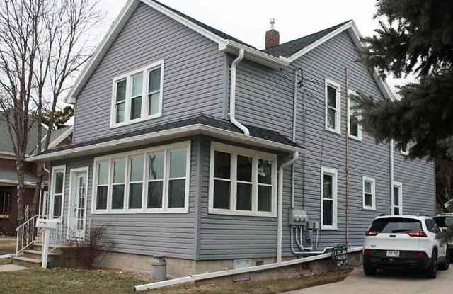 326 East Wisconsin Avenue - 1 - 326 East Wisconsin Avenue, Appleton, WI 54911