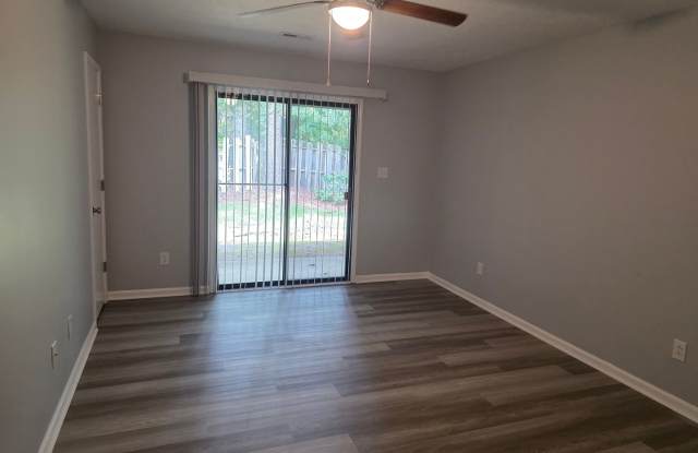 29 Mustang Court Apt A - Downstairs Gallery 3