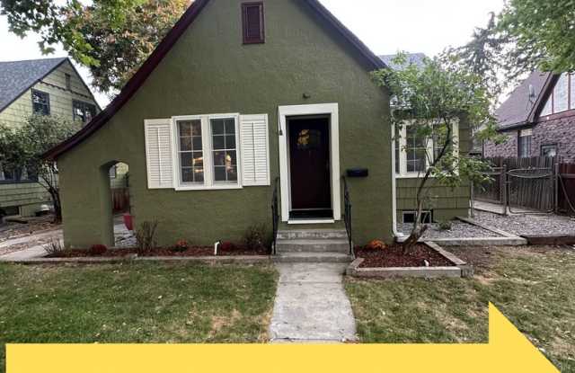 Renovated 3 bedroom with 2 large bonus rooms photos photos