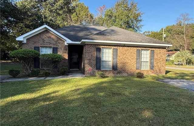 150 Glenn Avenue - 150 Glenn Avenue, Mobile, AL 36606