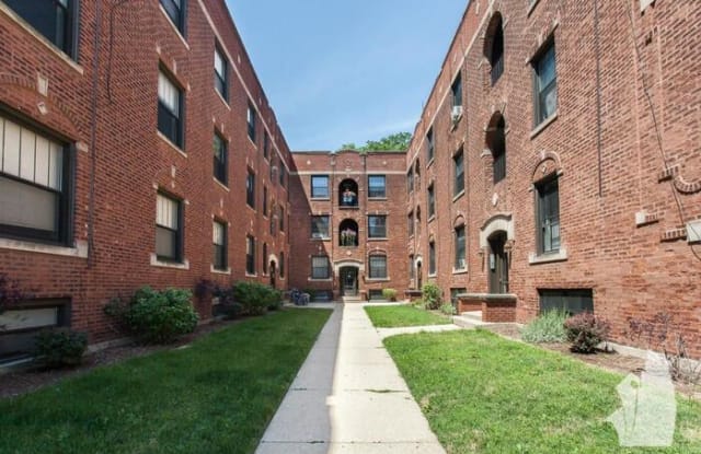 2876 North Clark Street - 2876 North Clark Street, Chicago, IL 60657