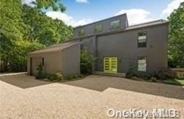 1 Deer Path - 1 Deer Path, Quogue, NY 11959