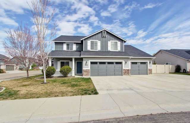 Spacious Home in Quiet Neighborhood photos photos