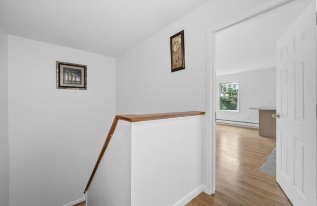 282 ST PAULS AVE Gallery 2