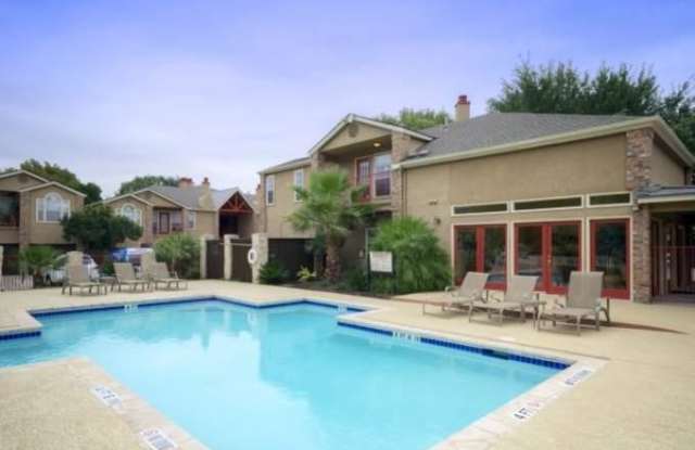 6836 N Capital of Texas Hwy Gallery 2