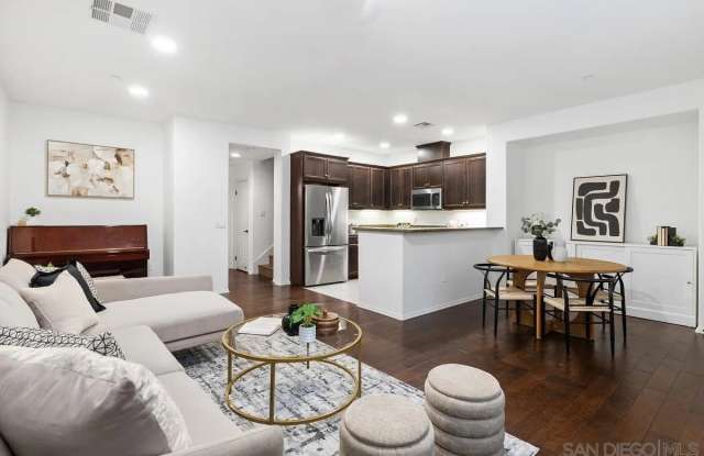 10785 New Grv unit: 87 photos photos