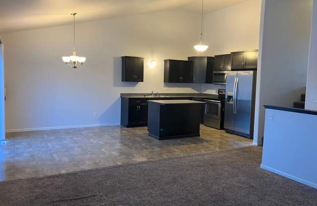 3 Bed 3 Bath Twin Home Gallery 4