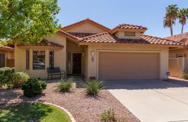 9175 E POINSETTIA Drive Gallery 2