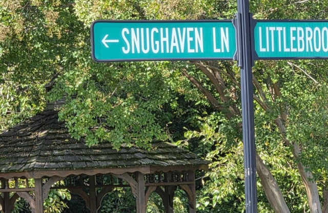 11126 SNUG HAVEN Lane Gallery 1