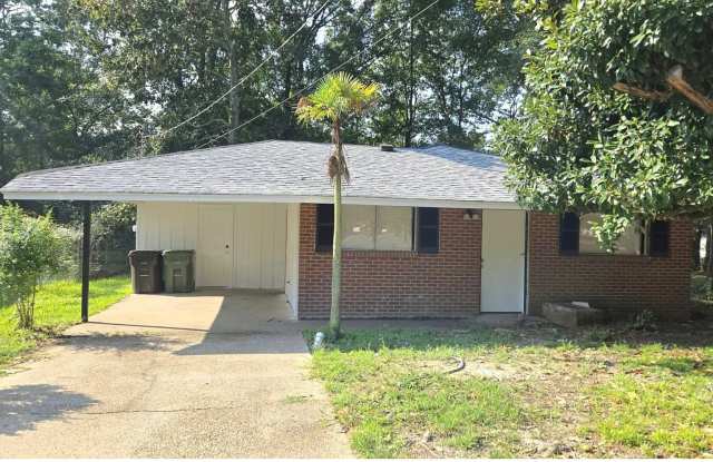 3 Bedroom 1 Bath House for Rent - 105 Ashford Circle, Hattiesburg, MS 39401