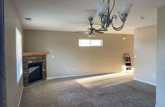 **Move-In Discount!** 3 Bed - 2.5 Bath Twin Home -Gemini Meadows Gallery 3