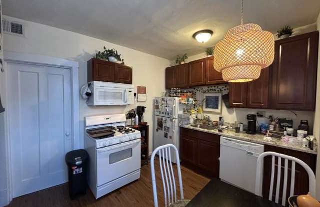 2555 W Eastwood photos photos