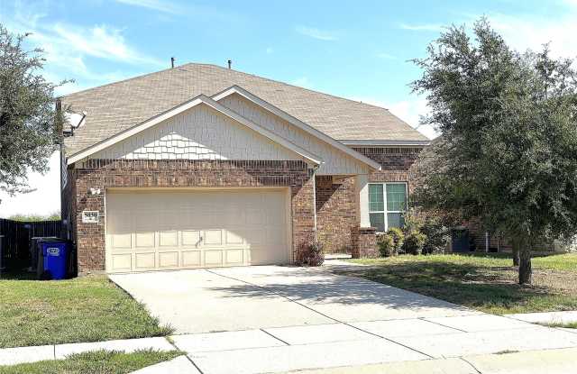 5030 Royal Springs Drive Gallery 1