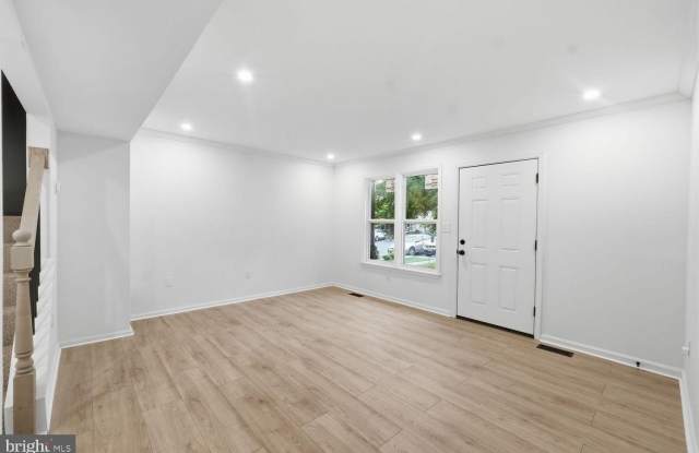 15387 GATEHOUSE Terrace Gallery 3
